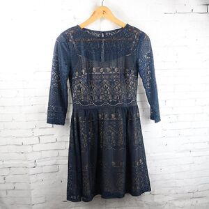 B. DARLIN BLUE LACE LONG SLEEVE FIT AND FLARE ROUND NECK MIDI DRESS SIZE 5/6